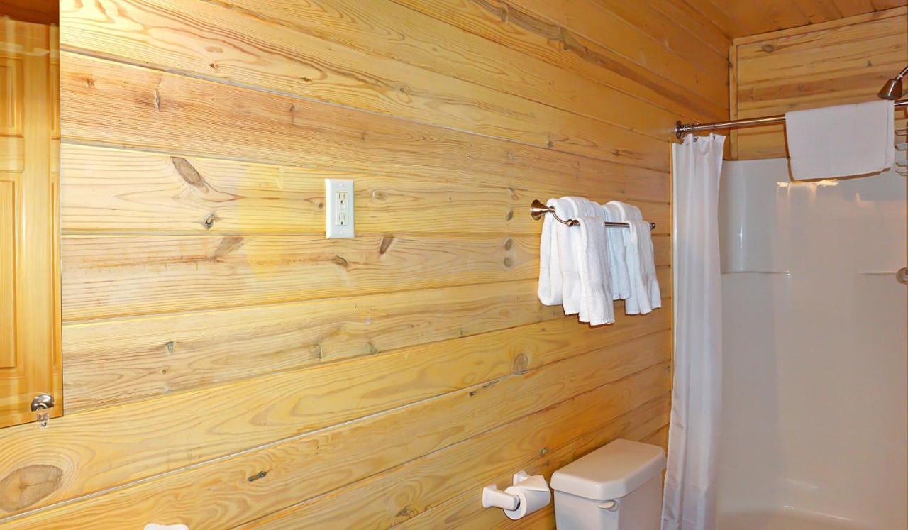 Wimberley Log Cabins Resort And Suites- Unit 8 Kültér fotó